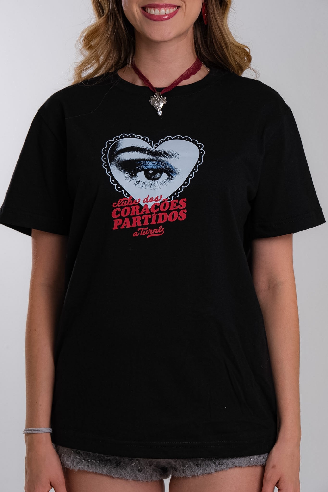 Camiseta "Olho" - Isa Buzzi - Turnê Clube dos Corações Partidos